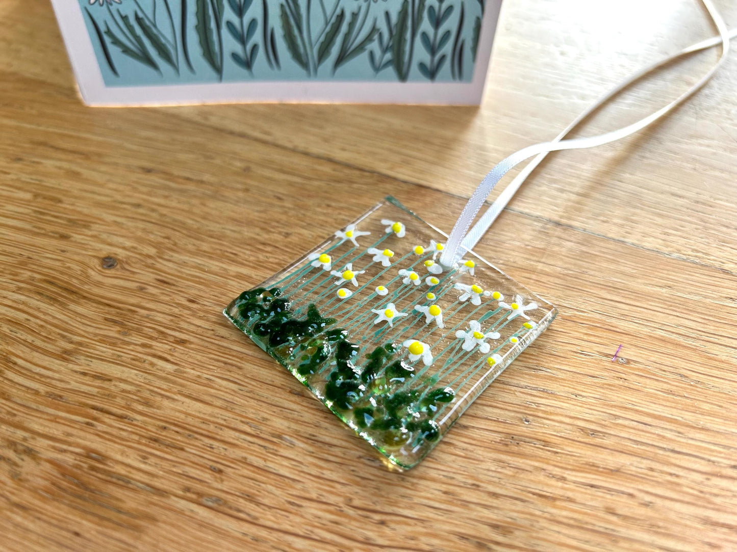 Daisy card with glass ornament