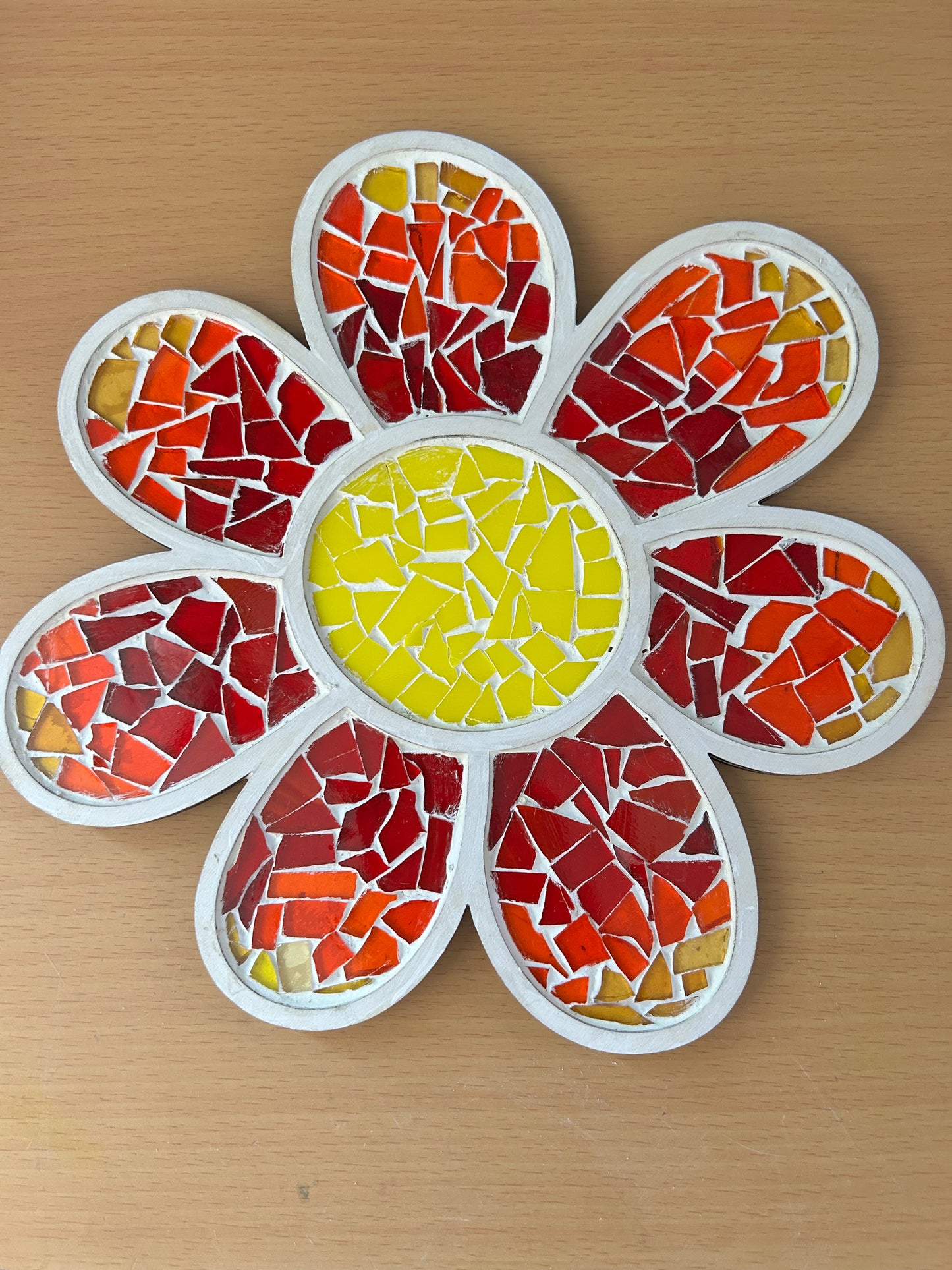Mosaic flower workshop - Southcourt Community Centre, Aylesbury, HP21 8LF - 2.30-4.30pm