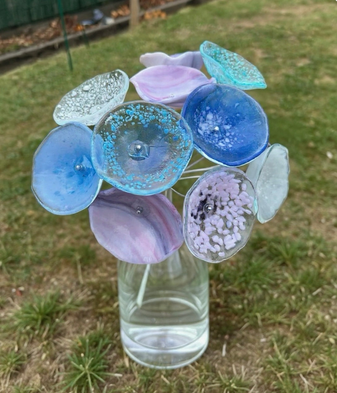Workshop - Bicester East Community Centre, Make your own bouquet of fused glass flowers - Saturday 25th July 2.30-4.30pm
