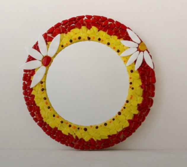Handmade Fused Glass Daisy Mirror, Round Wall Mirror, Colourful Floral Home Décor, Unique Glass Art Gift, Daisy Wall Hanging