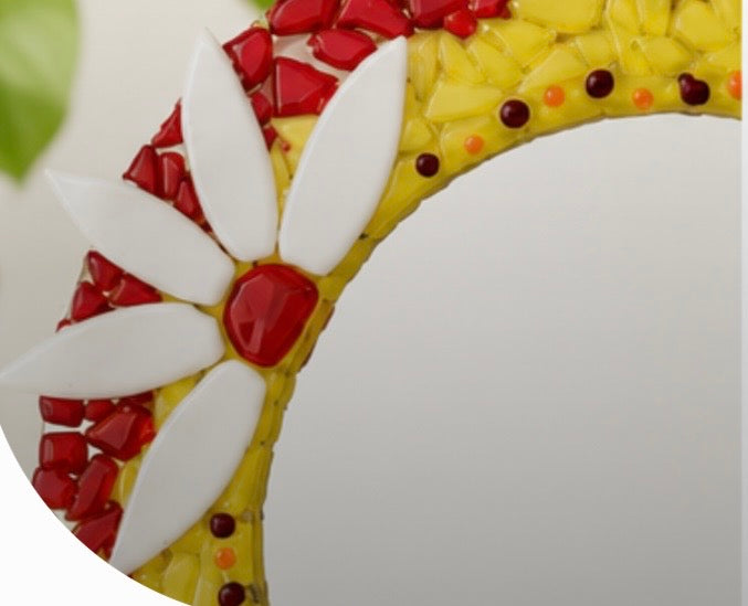 Handmade Fused Glass Daisy Mirror, Round Wall Mirror, Colourful Floral Home Décor, Unique Glass Art Gift, Daisy Wall Hanging