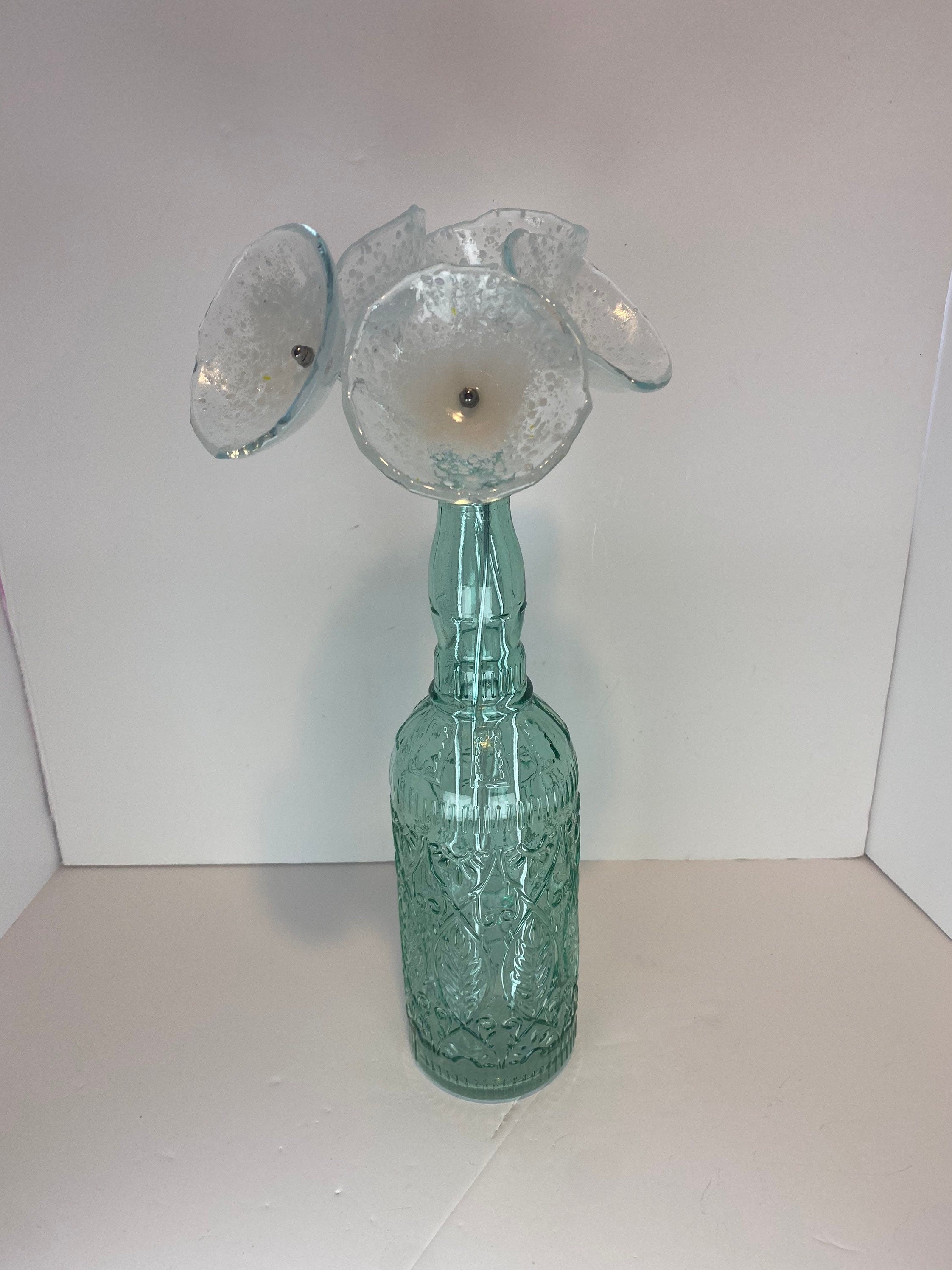 Glass daisy style flowers, forever flowers, daisies, fused glass flowers