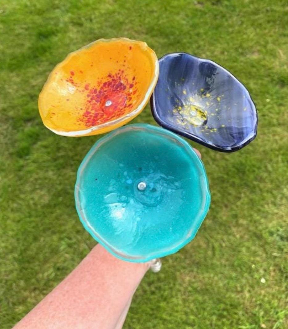 Fused glass bee water bowl, custom colour pollinator bath, bird and butterfly feeder for garden decor gift, handmade outdoor gift