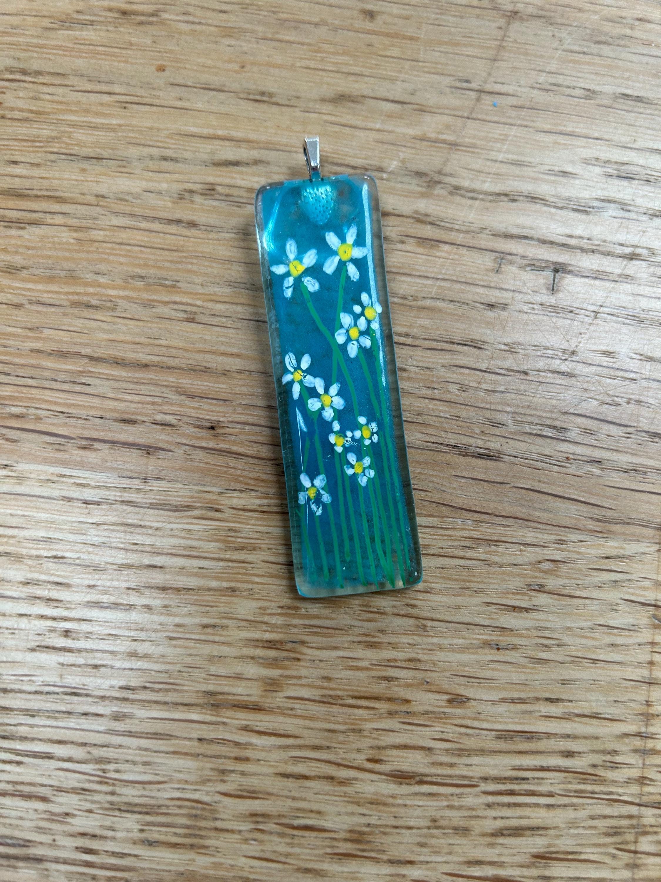 Daisy birthday card with Glass Ornament – A Gift & Greeting in One – Unique Gift for Any Occasion, Personalised Card with Glass Charm