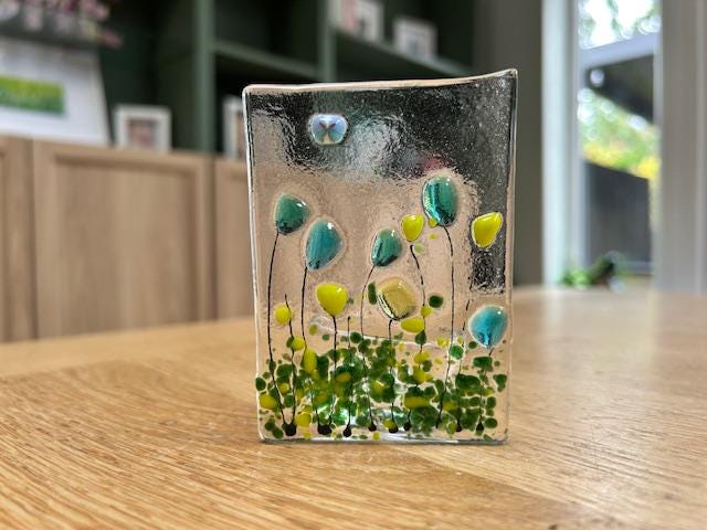 Fused Glass Tealight Holder – Handmade Floral Candle Gift – Ideal for Christmas & Birthdays