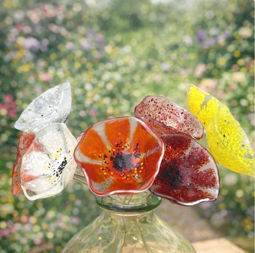 Fused Glass flowers - US Tariffs included